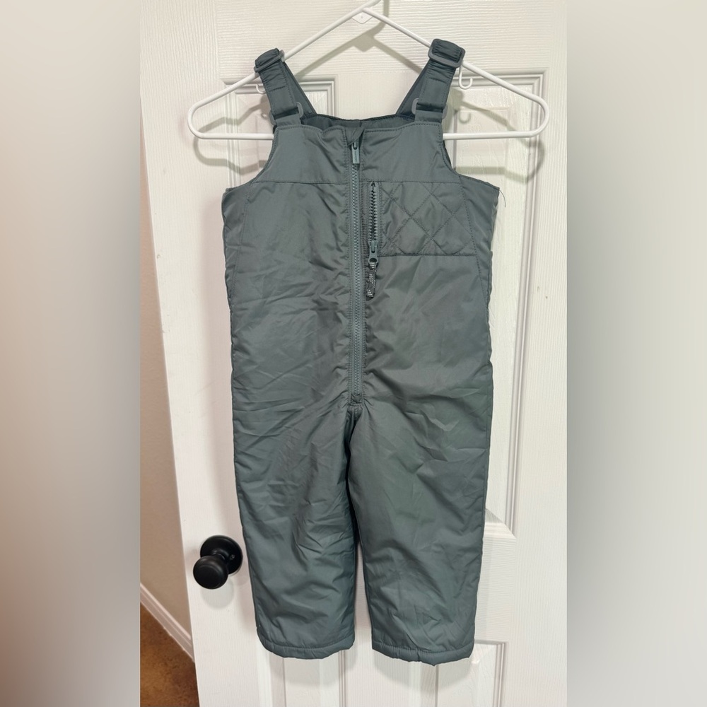 NWOT Toddler Snow Bibs